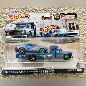 Hot Wheels Team Transport ‘18 Dodge Challenger SRT Demon & Retro Rig #30